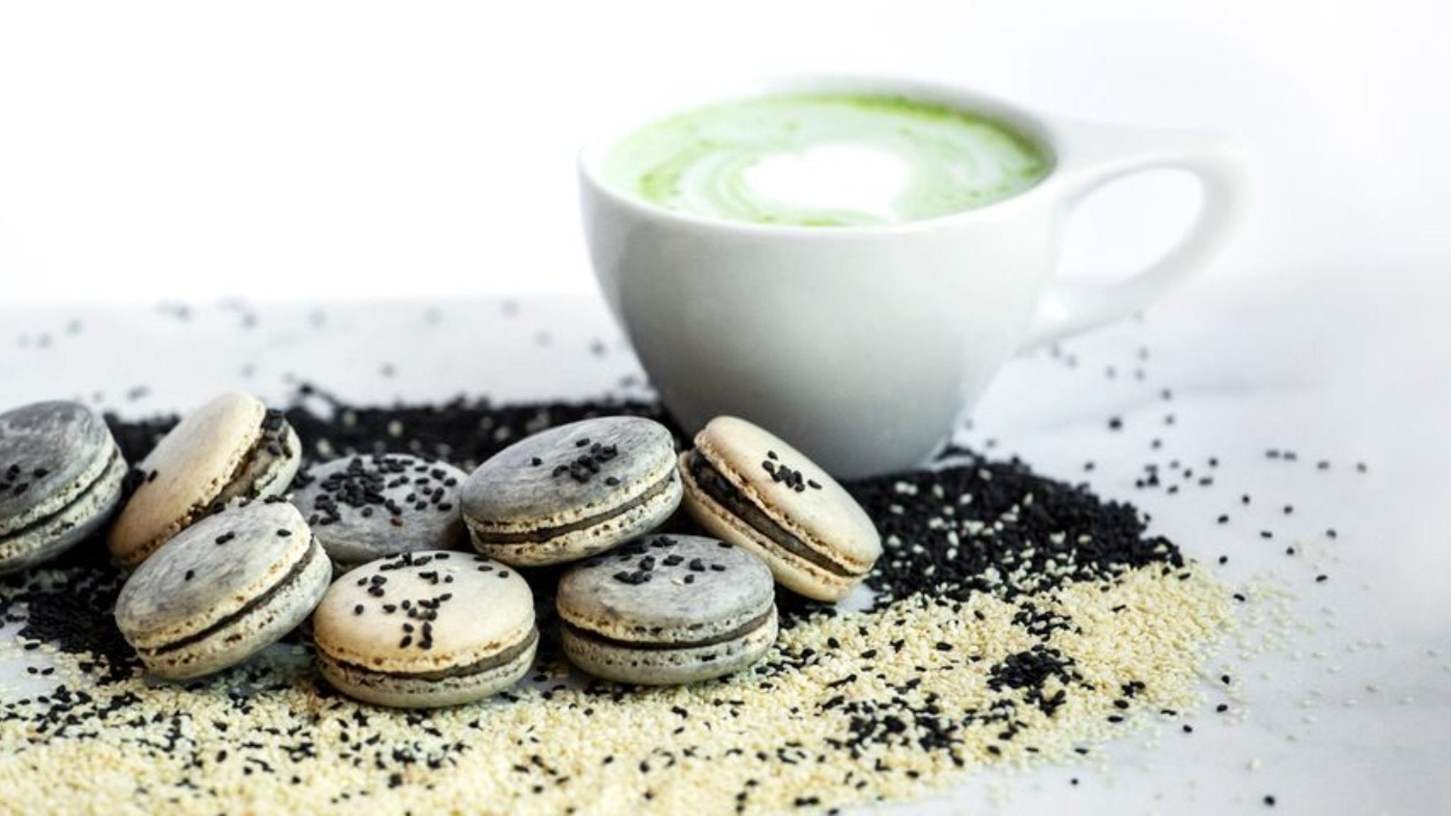 Black Sesame - Olivia Macaron
