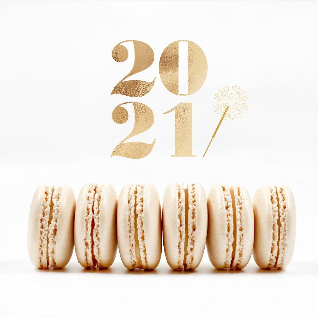 How to have the happiest NYE party at home this 2020 - Olivia Macaron