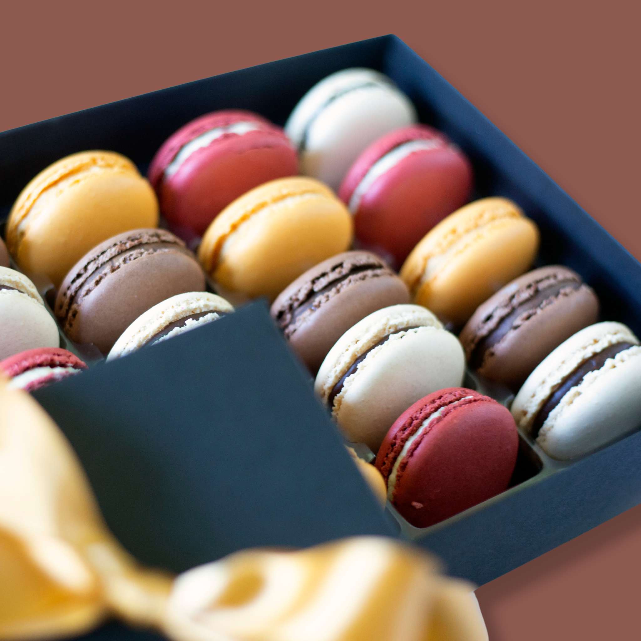 Thanksgiving Gift Box - Olivia Macaron