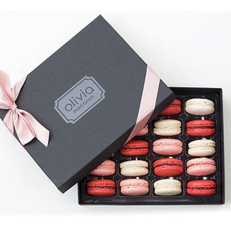 It's a Girl! Gift Box - Olivia Macaron